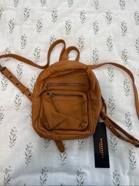 Wanderers Travel Co. The Mini Californian Tan - New With Tags